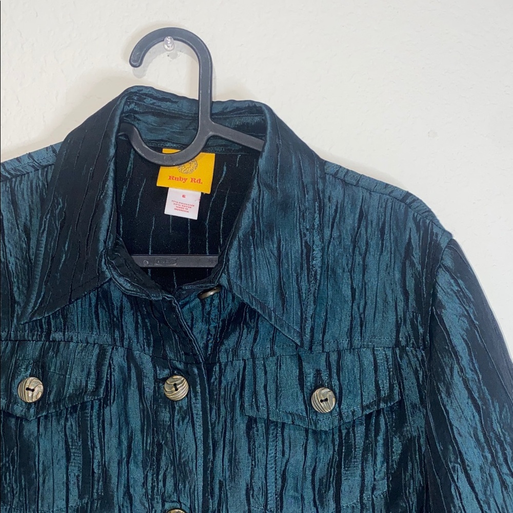 Ruby Rd. Shimmered Dark Olive Green Textured Butt… - image 2